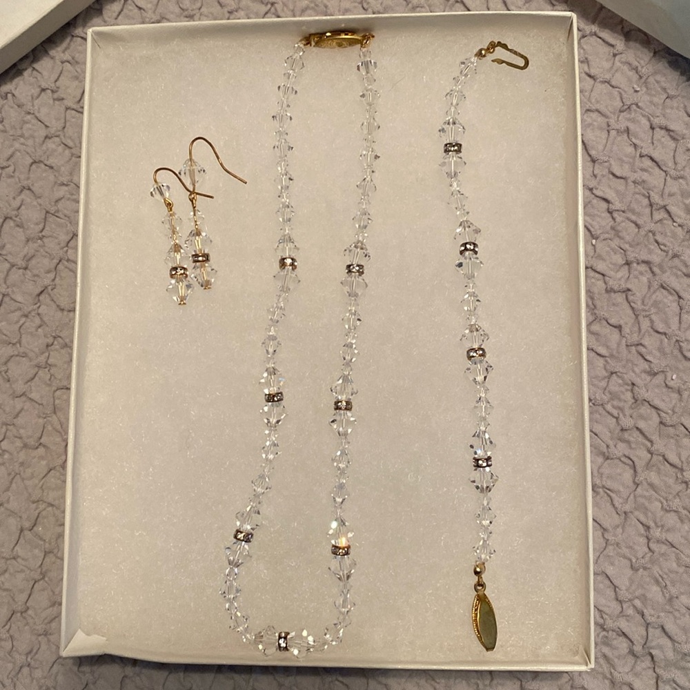 Wedding jewelry